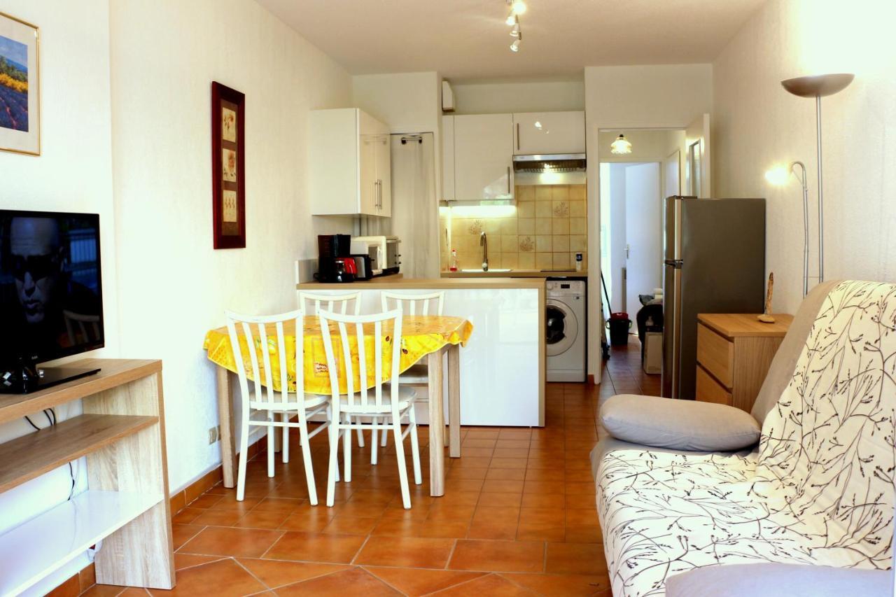 T2 Terrasse, Bormes Les Mimosas La Faviere, 5 Pers, 5 Mn A Pieds Des Plages Et Commerces Exterior foto